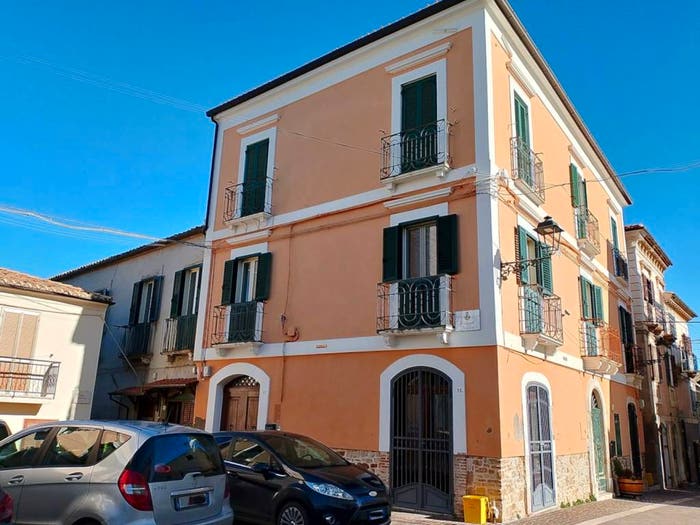 Appartamento trilocale in vendita in Piazza Trieste, Centro, Alanno