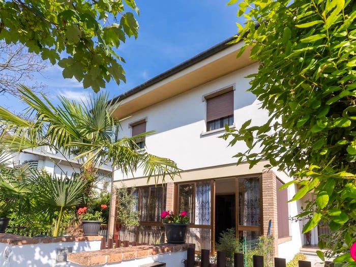 Casa con 6 locali in vendita in Viale della Libertà, San Valentino Ospedale, Pordenone