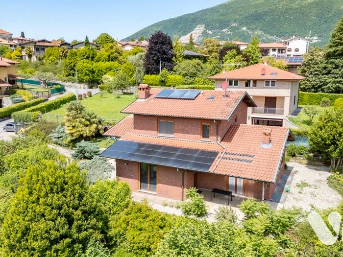 Casa quadrilocale in vendita in Via Lavanderia, Annone di Brianza