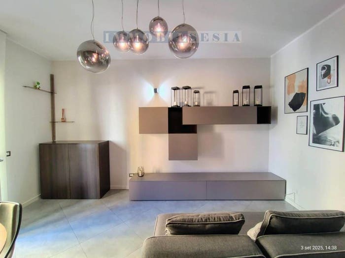Appartamento bilocale in vendita in VIA combattenti, Centro, Borgosesia