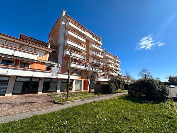 Appartamento con 6 locali in vendita in Via Giovanni Antonio da Pordenone, Centro, Codroipo