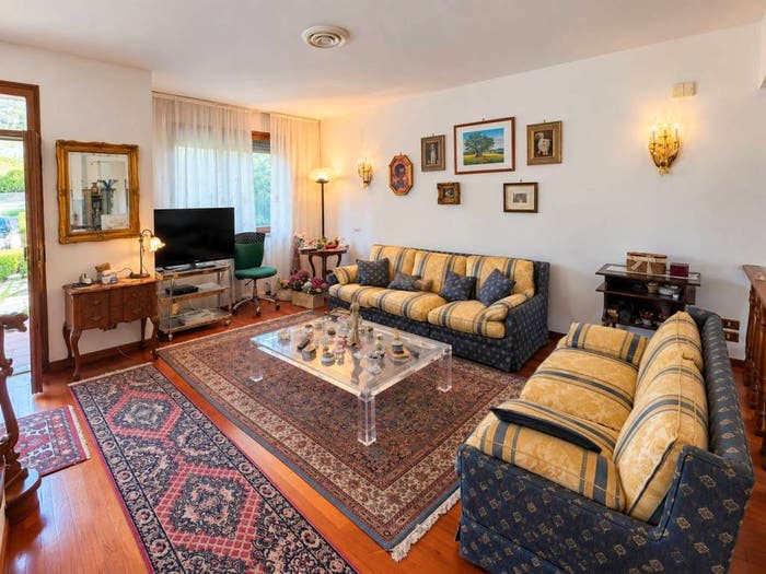 Casa con 6 locali in vendita in Località Olmo, Olmo, Arezzo