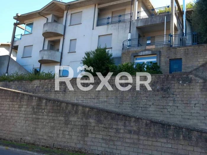 Casa con 6 locali in vendita in Via Raffaello snc, Centro, Acquapendente