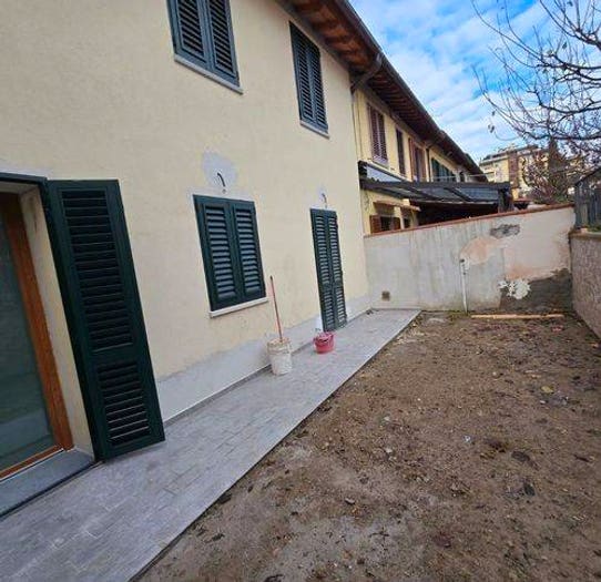 Casa quadrilocale in vendita in Via Arcangelo Corelli, Novoli, Firenze