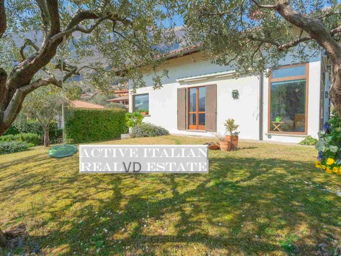 Casa quadrilocale in vendita in Via Camatte, Tremezzo, Tremezzina