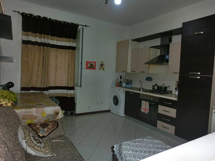 Appartamento trilocale in vendita in Via San Bassiano, Fanfani, Lodi