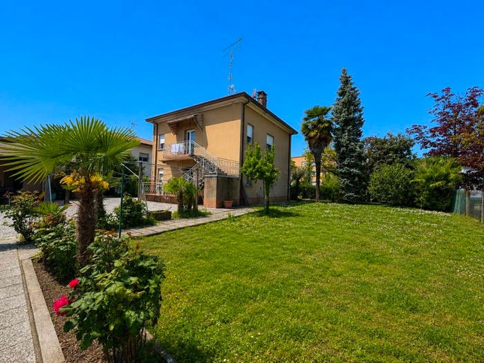 Casa con 6 locali in vendita in Viale della Libertà, San Valentino Ospedale, Pordenone
