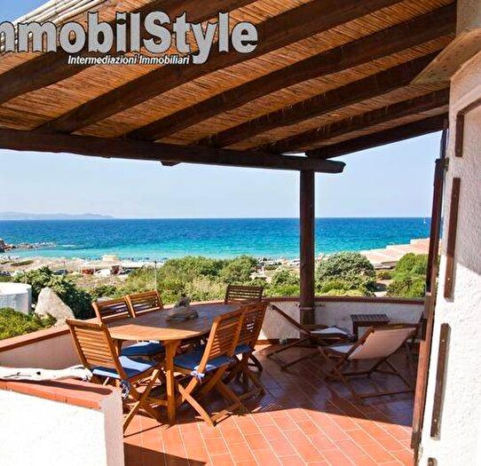 Casa con 5 locali in vendita in Via Orsa Minore, Santa Reparata, Santa Teresa Gallura