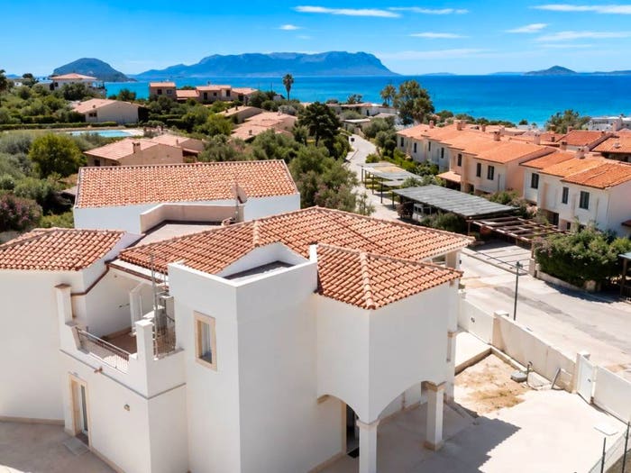 Casa con 6 locali in vendita in Via degli Oleandri, Golfo Aranci