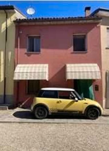 Appartamento quadrilocale in vendita in Via Albertina, Centro, Cervesina