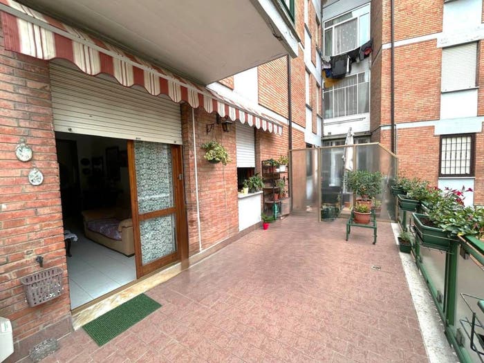 Appartamento trilocale in vendita in Viale Ciro Menotti, Viali, Modena