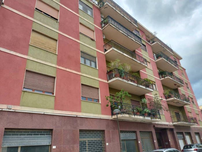 Appartamento con 6 locali in vendita in Locri