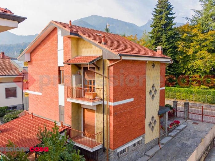 Appartamento quadrilocale in vendita in Via Michelangelo Ferrero, Centro, Cumiana
