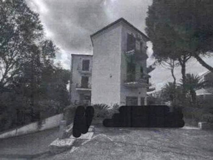 Appartamento trilocale in vendita in Via Isuledda No Number, La Maddalena