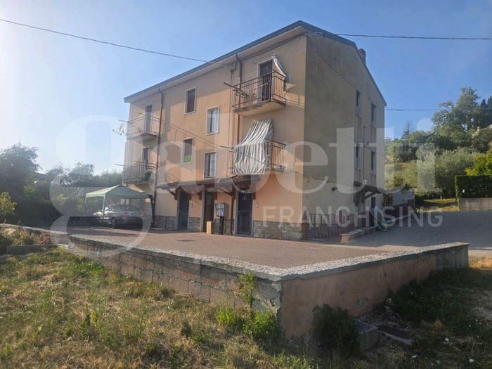 Appartamento trilocale in vendita in via dei monti, Romagnano, Grezzana