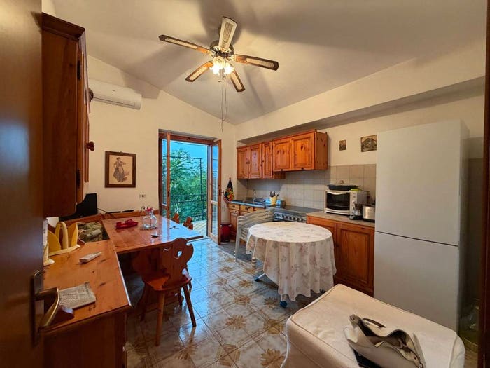 Appartamento trilocale in vendita in Strada Statale Tirrena Inferiore, Torremezzo Di Falconara, Falconara Albanese