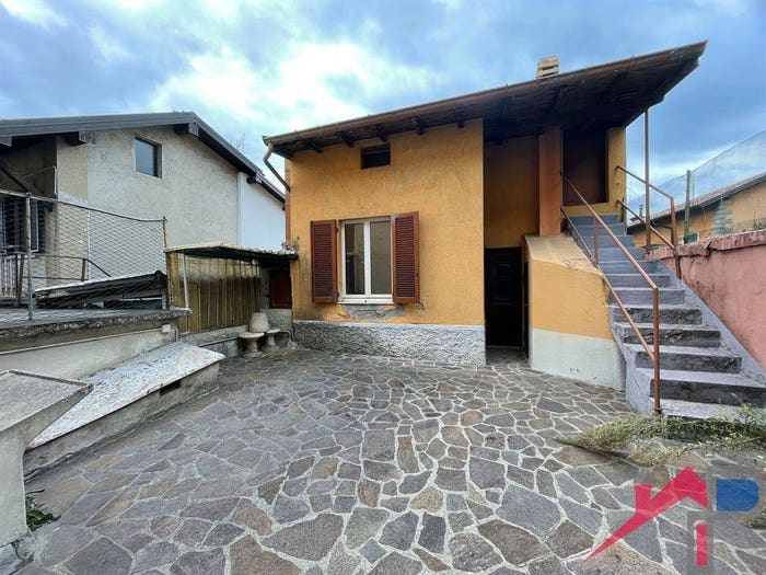 Appartamento trilocale in vendita in Caprino, Caprino Bergamasco