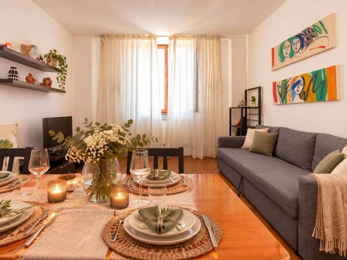 Appartamento con 5 locali in vendita in Via Leonardo da Vinci, Lungomare, Viareggio