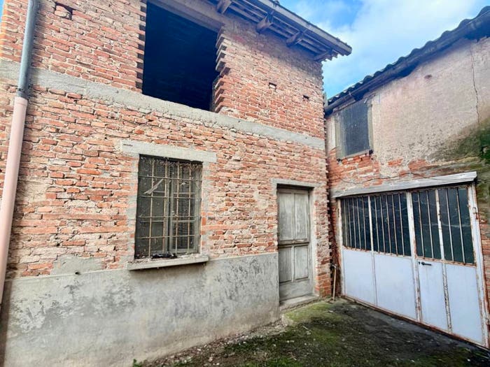 Casa con 6 locali in vendita in Via Sacchello Vecchio, Centro, Sarmato