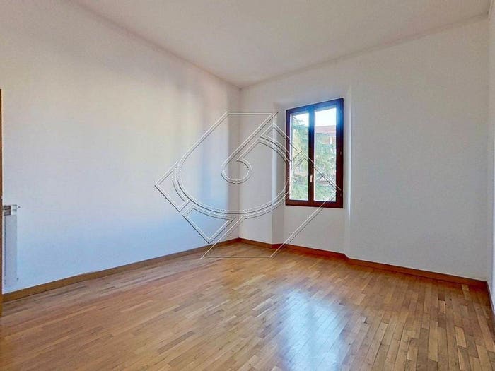 Appartamento quadrilocale in vendita in Via Cimabue, Beccaria Colombo, Firenze