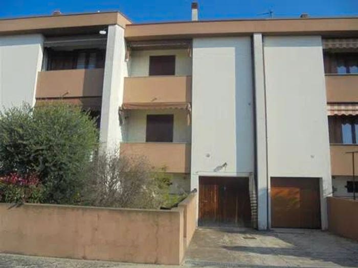 Casa trilocale in vendita in Via Brigata Ursus, Villanova, Villanova sull'Arda