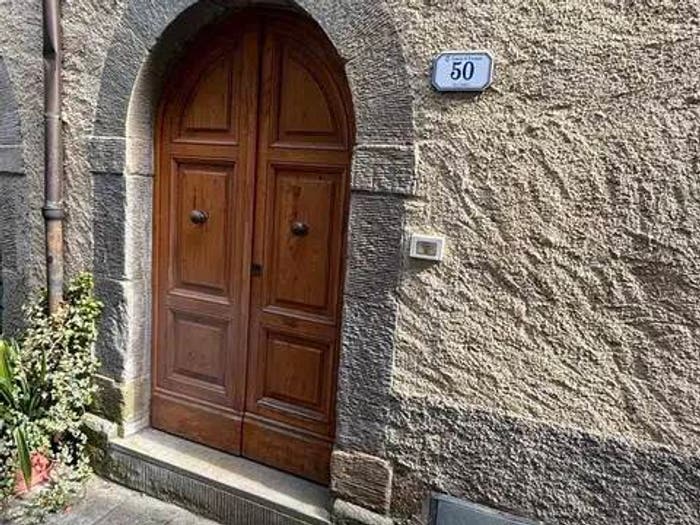 Appartamento quadrilocale in vendita in Via Giosuè Carducci, Ceserano, Fivizzano