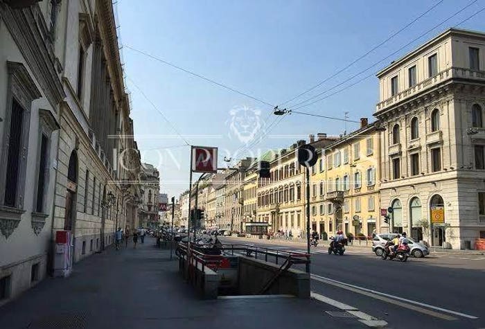 Appartamento con 5 locali in vendita in Corso Venezia, Palestro, Milano