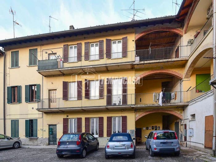 Appartamento trilocale in vendita in Via dei Mille, Centro, Cantù