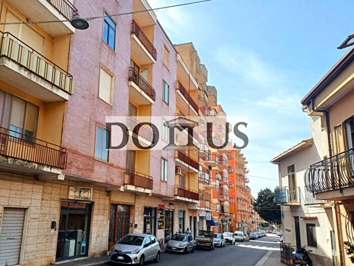 Appartamento con 5 locali in vendita in Via Ettore Vitale, Pontegrande Sant'Elia, Catanzaro