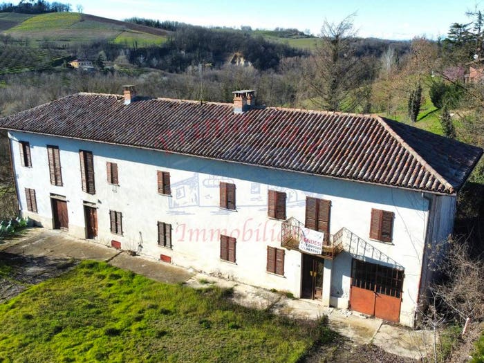 Casa con 6 locali in vendita in Strada San Carlo, Costigliole d'Asti