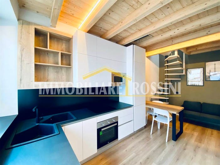 Appartamento bilocale in vendita in Via dei Fiori, Centro, Gallarate