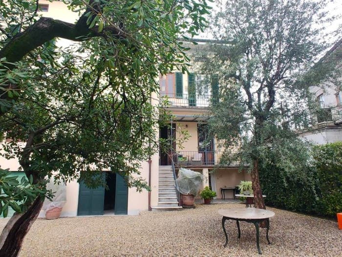 Appartamento con 6 locali in vendita in CIRCONVALAZIONE LUCCA, Arancio, Lucca