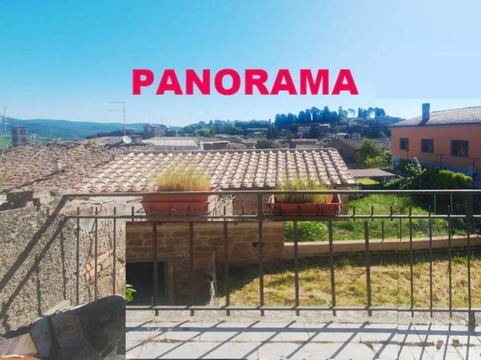 Appartamento trilocale in vendita in Centro Storico Panoramico SNC, Centro, Acquapendente
