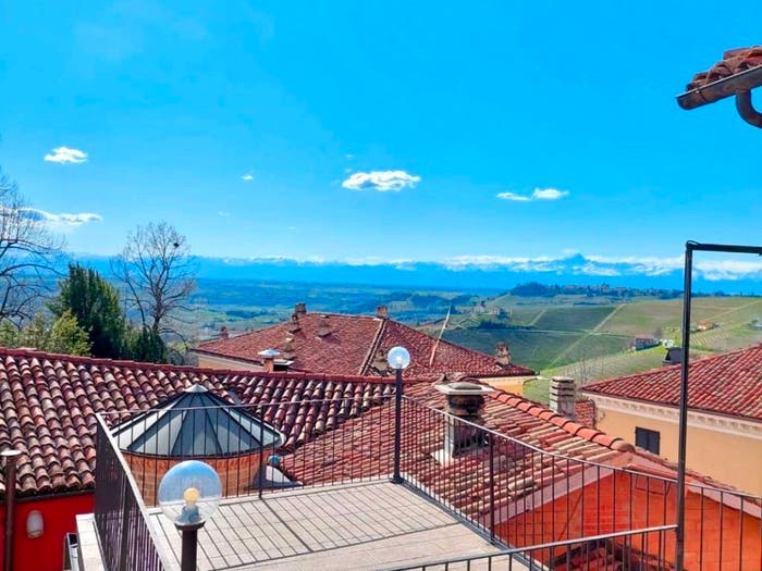 Casa con 5 locali in vendita in Via Guglielmo Marconi, Centro, Monforte d'Alba