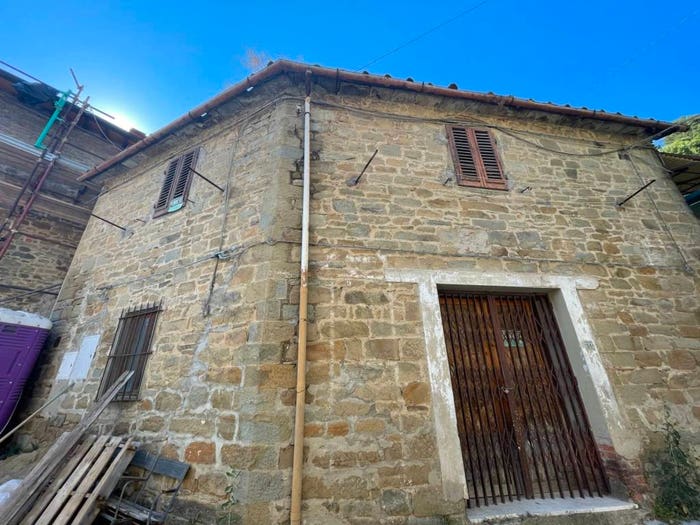Casa quadrilocale in vendita in via di raggioli, Raggioli, Pelago