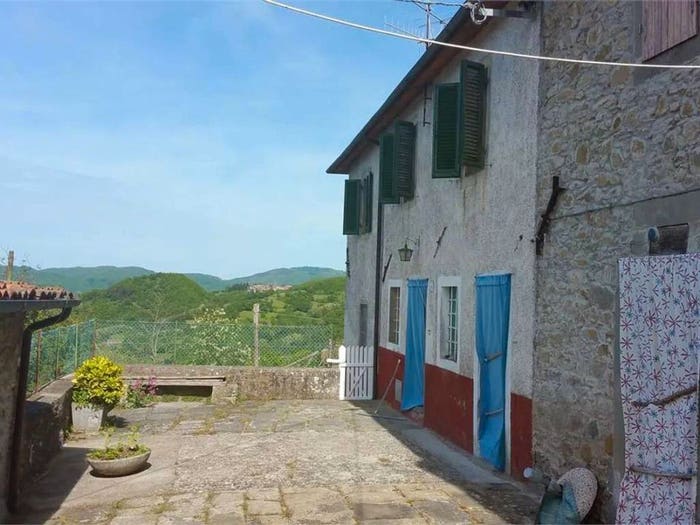 Casa con 6 locali in vendita in Via Giovanni Poli, San Romano in Garfagnana