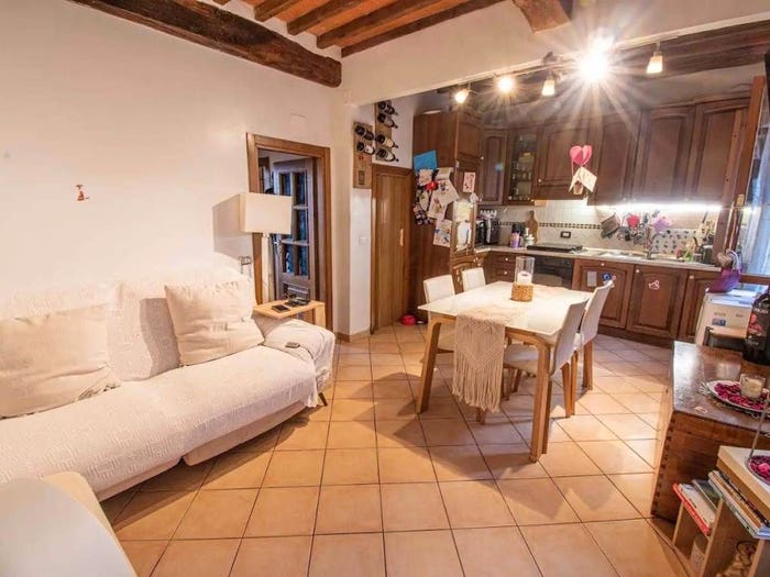 Appartamento trilocale in vendita in Castelnuovo Berardenga