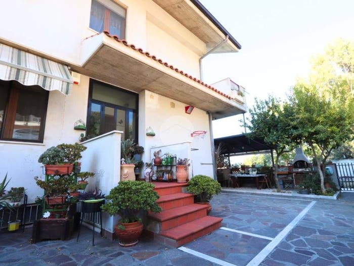 Casa con 5 locali in vendita in Str Colle Scorrano, Colle del Telegrafo Colle Scorrano, Pescara