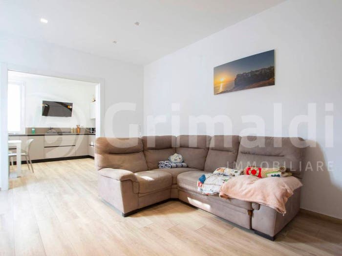 Casa con 5 locali in vendita in Via Firenze, Grezzago