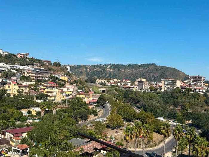 Appartamento trilocale in vendita in Via AgnanoAstroni, Bagnoli, Napoli