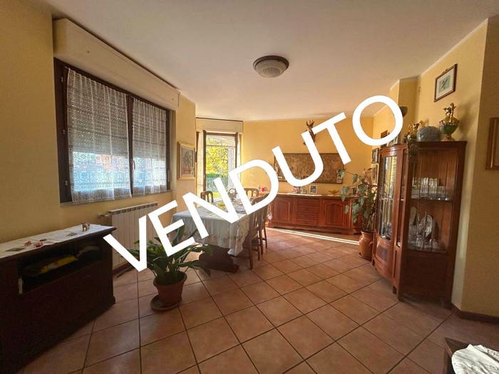 Appartamento trilocale in vendita in Centro, Malnate