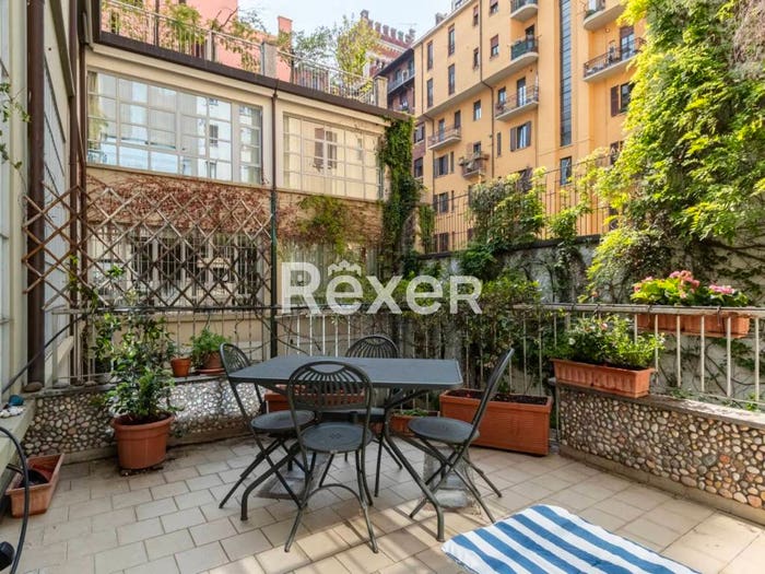 Appartamento con 6 locali in vendita in Via Aristide de Togni, San Vittore, Milano