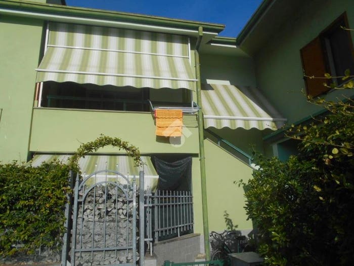 Appartamento trilocale in vendita in Via A Masina, Porto Garibaldi, Comacchio