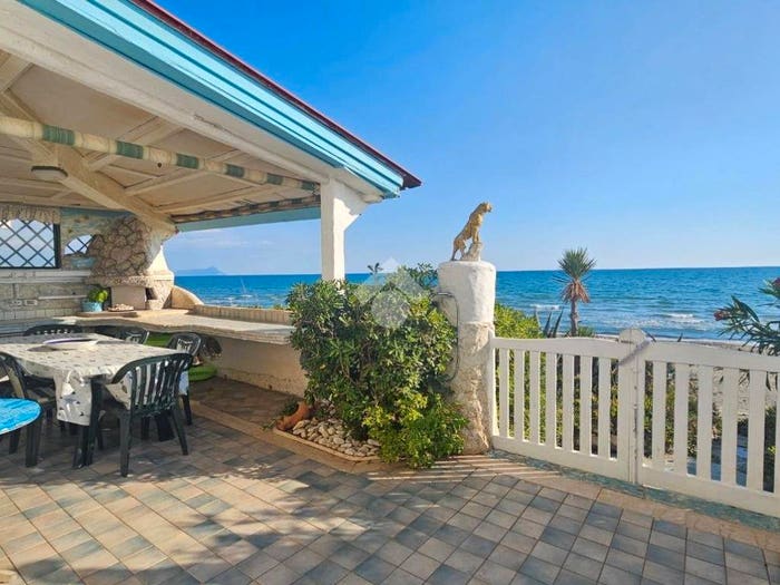 Casa trilocale in vendita in Strada Lungomare, Latina Lido, Latina