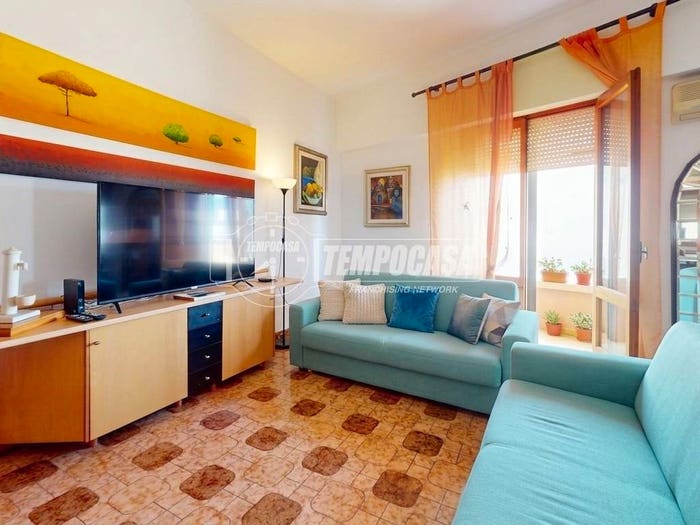 Appartamento quadrilocale in vendita in Via Massimo D'Azeglio, Lequile