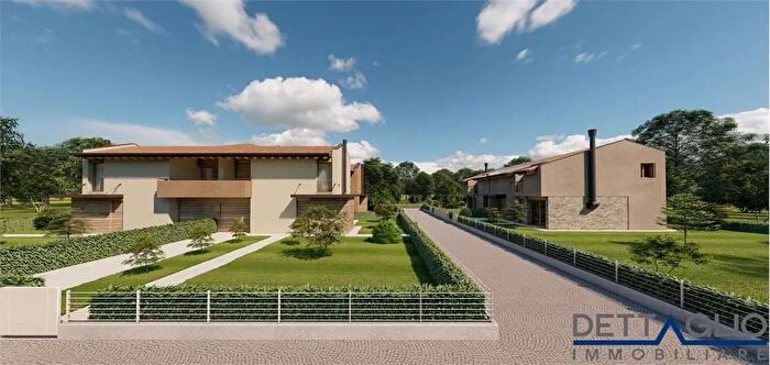 Casa con 7 locali in vendita in Via Fratelli Bonotto, Mogliano Veneto