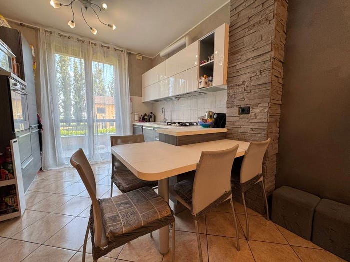 Appartamento quadrilocale in vendita in Via San Cristoforo, Trezzano sul Naviglio