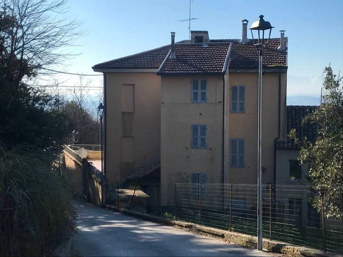Casa con 6 locali in vendita in Via Amedeo Crivelluci, Acquaviva Picena