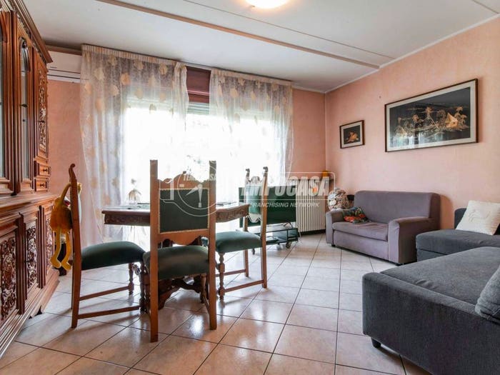 Appartamento quadrilocale in vendita in Via Masaccio, Prestino, Como
