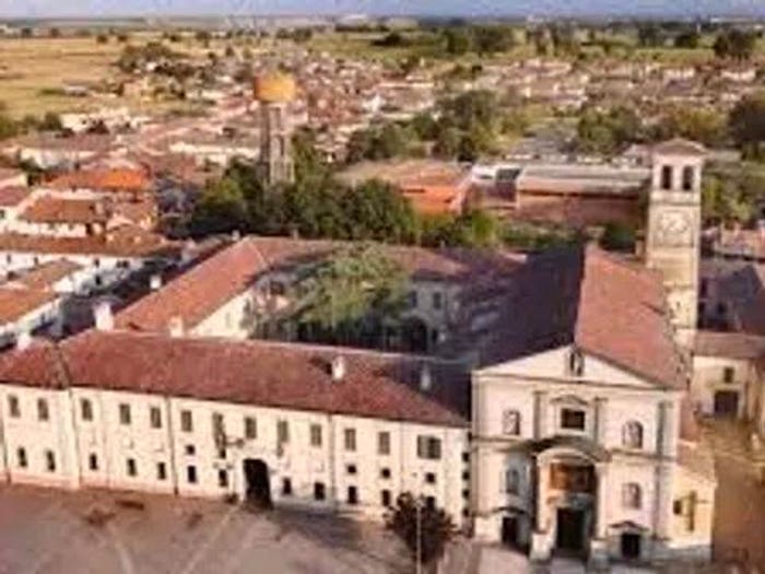 Appartamento trilocale in vendita in Via Camillo Cavour No Number, Brembio